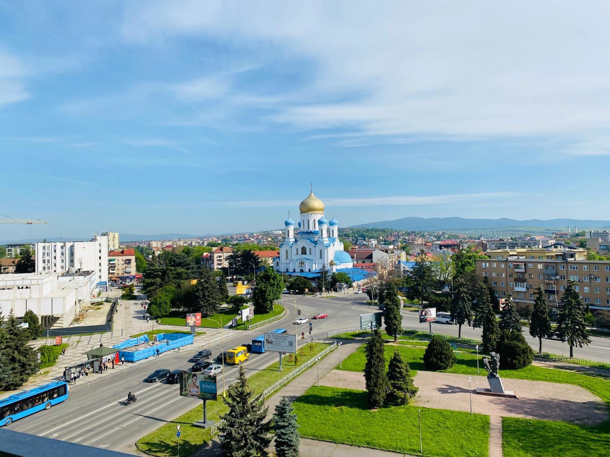 Intourist-Zakarpattia Hotel Uzjhorod Eksteriør billede